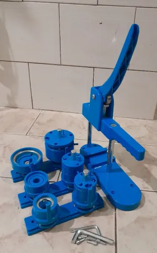 Máquina de Botton C/ 3 Matrizes