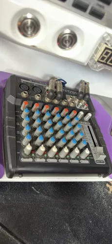 Vendo mesa de som stetsom 1206