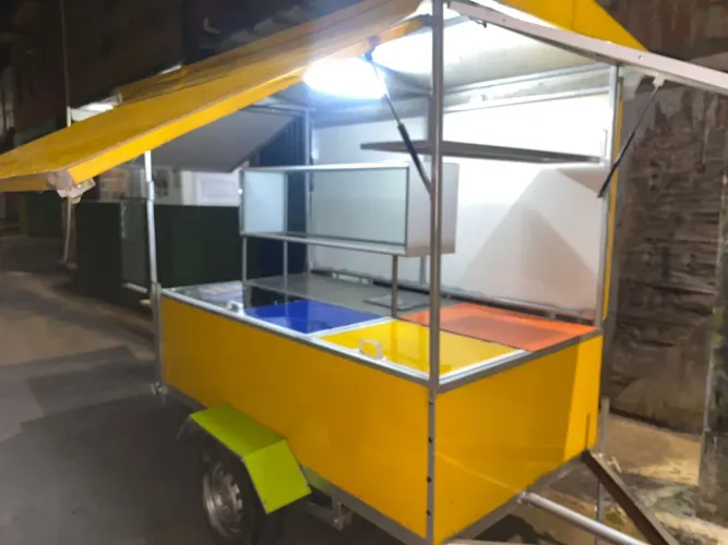 Vendo carretinha para salgados, cachorro quente e churrasquinho.