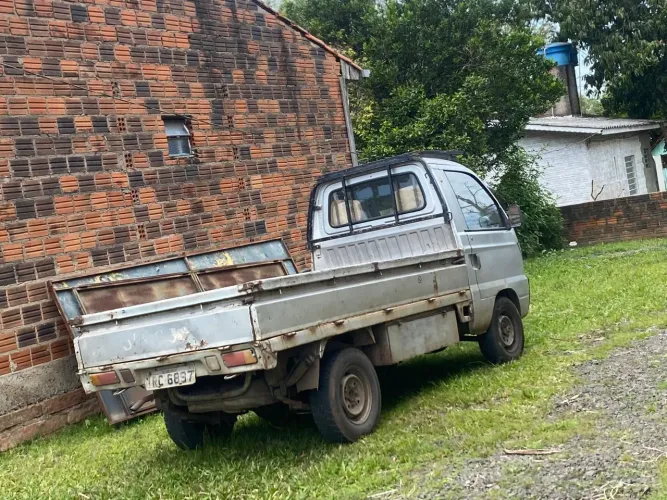 Hafei Towner Furgão 1.0 8V 48cv 5P 2010