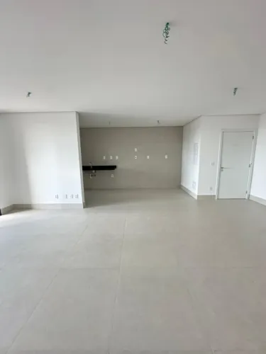 Apartamento para Venda em Cuiabá, Jardim Leblon, 3 dormitórios, 3 suítes, 4 banheiros, 2 v