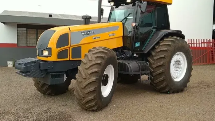 Trator Valtra BH 180 2015. 