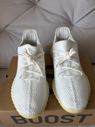 Yeezy 350 v2