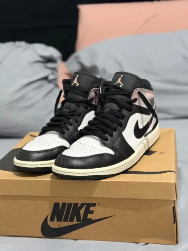 Tênis Air Jordan 1 Mid SE Masculino TAM 40