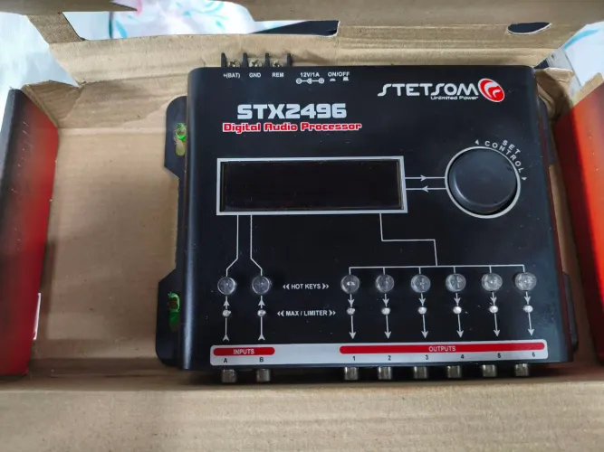 Processador stetsom 2496 relíquia display cristal líquido modelo anterior ao BT...