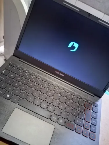 Vende - se notebook positivo novo