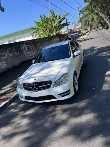 Mercedes-Benz C-180 CGI Sport 1.6 TB 16V 156cv Aut. 2013