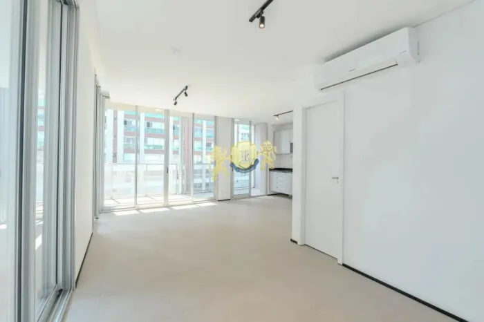 Flat com Quartos à venda, 53m² - Consolação
