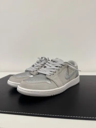 Air Jordan 1 low silver