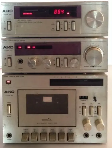 Aparelho som vintage antigo Aiwa Aiko PA 3000