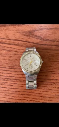 Relógio prata com dourado 