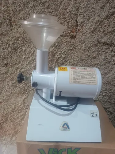 Máquina de moer temperos 