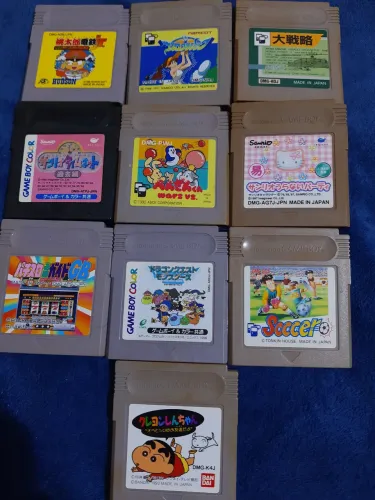Lote com 10 jogos para Nintendo game boy