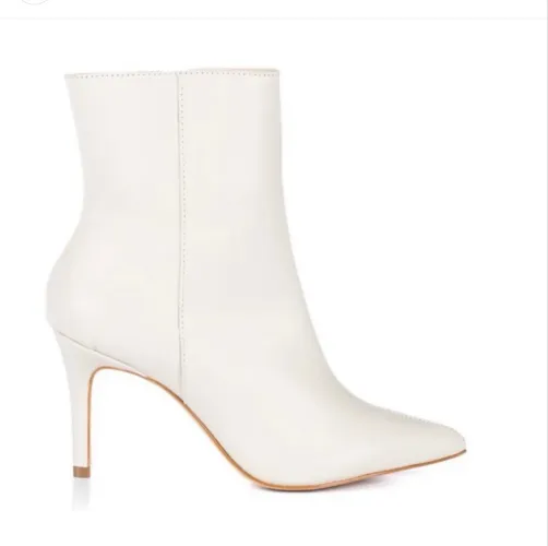 Bota branca N.34
