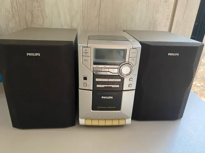 Aparelho de som Micro System Philips MC-110, Rádio AM/FM, CD, Toca-fitas