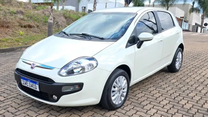 Fiat Punto Attractive Italia 1.4 F.flex 8V 5P 2015