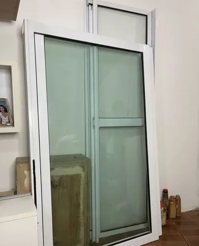 Janela de vidro novo