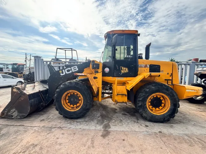 Pa carregadeira Jcb 422zx ano 2022