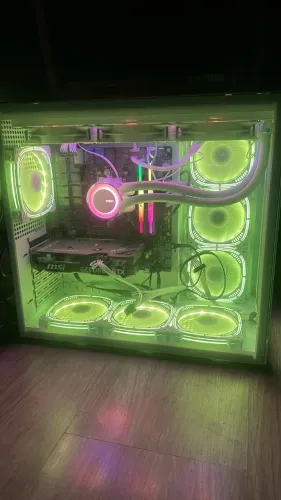 PC Gamer Ryzen 7 9800x3d + RTX 4060ti + 32GB Ram 6000MHz + SSD 1TB + Fonte 850w