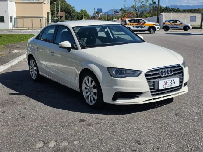 Audi A3 Sedan 1.4/ Attra. 16V TB FSI S-tronic 2015