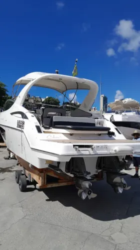 Lancha Planton 303 - VOLVO CAPACIDADE DE 11 PESSOAS