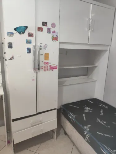 Doação guarda roupa