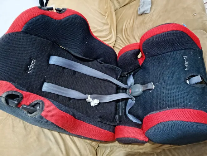 Cadeirinha infantil para carro