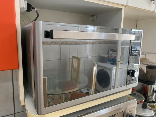 Forno elétrico com Microondas