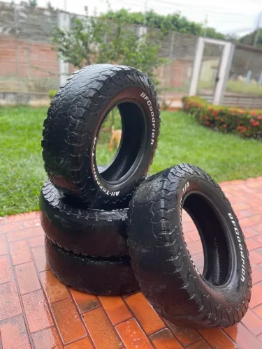 Título: Jogo de 4 Pneus BFGoodrich All-Terrain T/A 265/70R18