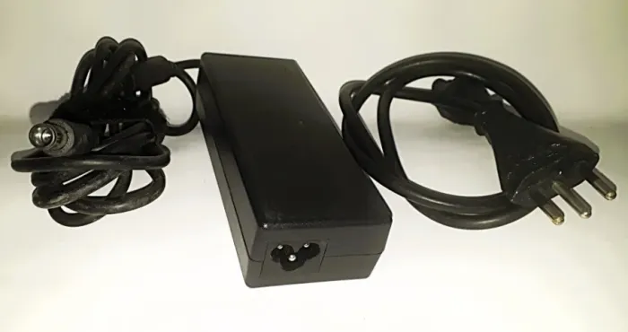 Carregador  Dell  modelo LA90PM111 90W Original 