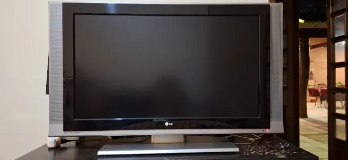 Televisão LG 42 polegas LCD