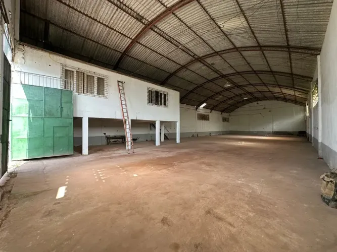 Galpão de 1.000m2 próximo da Rodovia Arthur Bernardes - COM0090WG