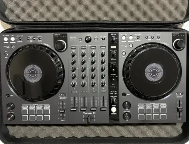 DDJ FLX6 - EM EXCELENTE ESTADO COM CASE