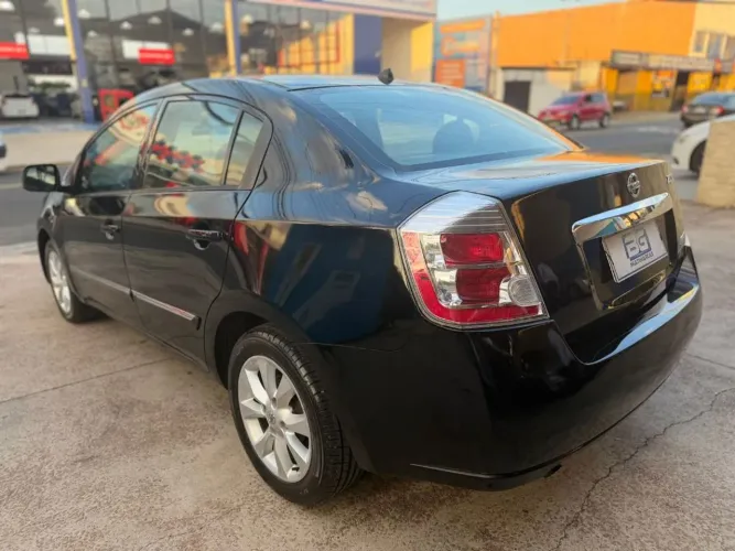 Nissan Sentra S 2.0 16V CVT (flex) 2012