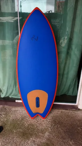 PRANCHA DE SKIMBOARD PROFISSIONAL