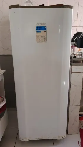 Geladeira Esmaltec