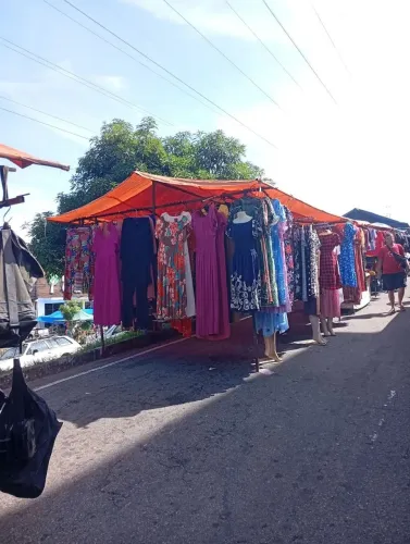 OPORTUNIDADE VENDO barraca de feira e acessórios