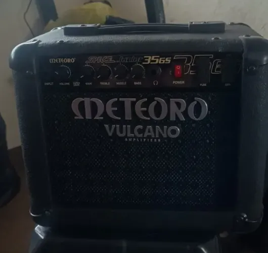 Cubo Amplificador Meteoro Space Junior 35gs 35w P/ Guitarra Cor Preto