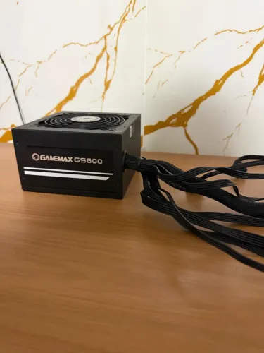 Fonte Gamemax 600