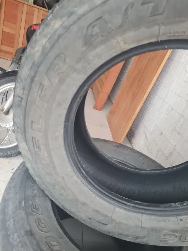 Pneus 265/65 R17