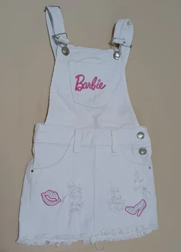 Jardineira Barbie branca bordada um charme ! TM: 4  