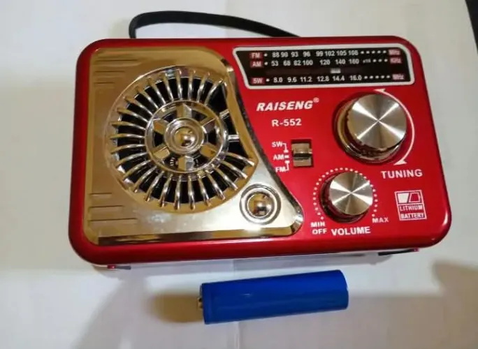 Vintage Rádio Am Fm Sw Raridade Bateria Recarregável