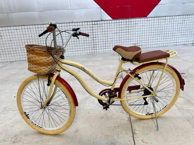 Bicicleta Retrô Aro 26 - 6 Marchas + Cesta e Garupa