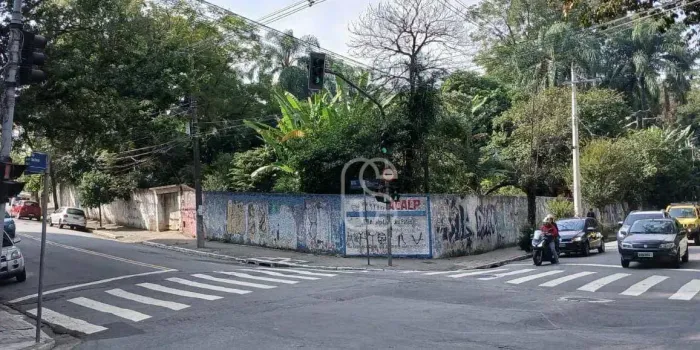 Terreno área nobre infraestruturado à venda, 2850 m² por R$ 13.000.000 - Vila Rosália - Gu