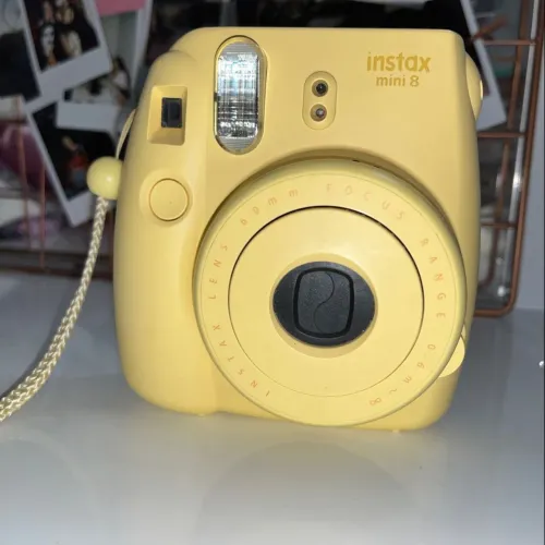Instax mini 8 amarela