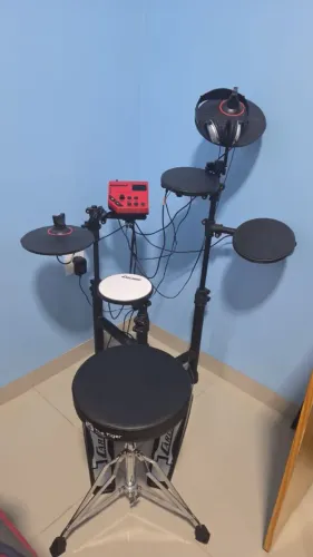 Vendo Bateria Eletrônica