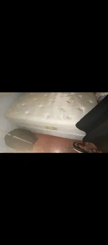 Cama box e colchão casal usado 