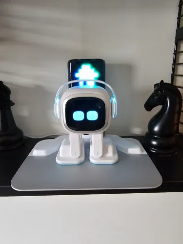 ROBÔ EMO GO HOME COM BASE