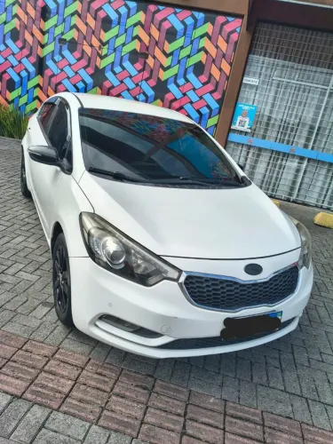 Kia Motors Cerato 1.6 16V Flex Aut. 2014