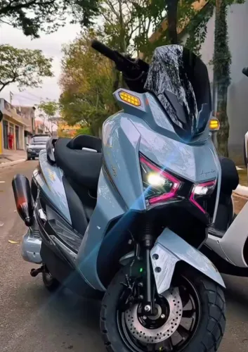 Moto scooter eletrica 1000w 72 volts muito mais forte!
